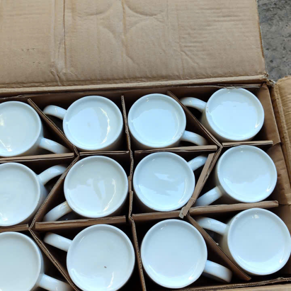 LY SỨ TRỤ
